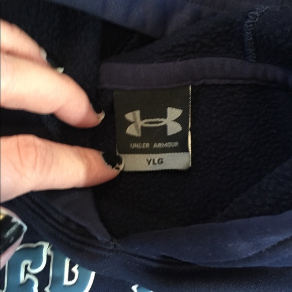 Under Armour Shirts & Tops Under Armour Youth Large Hoodie